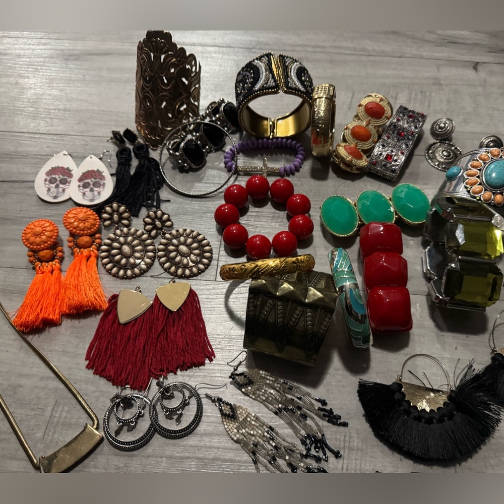 Assorted Jewelry Collection with Vibrant Colors lot of 28 items